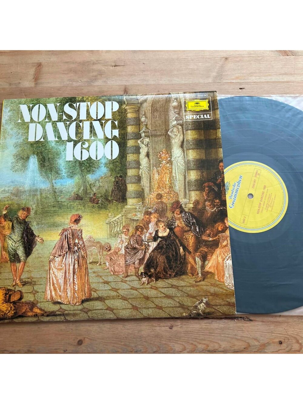 Various - Non-Stop Dancing 1600 33rpm VG+ VR20